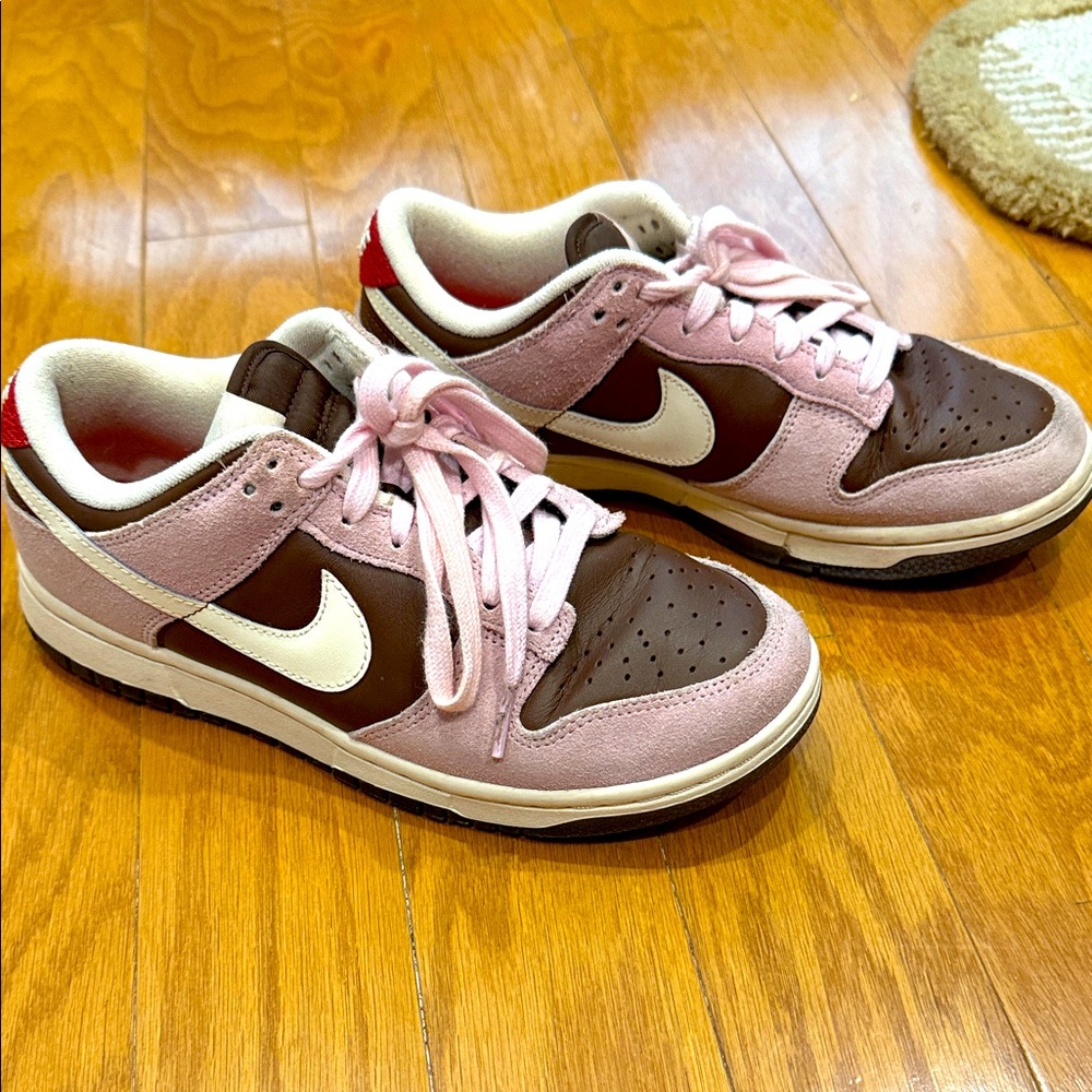 Nike Brown and pink women’s Nike sneakers 
size 8